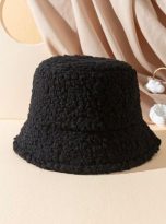 Fur bucket hat black