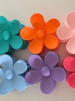 Flower clips